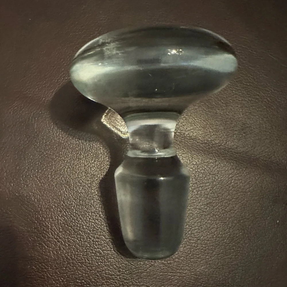Decanter stopper